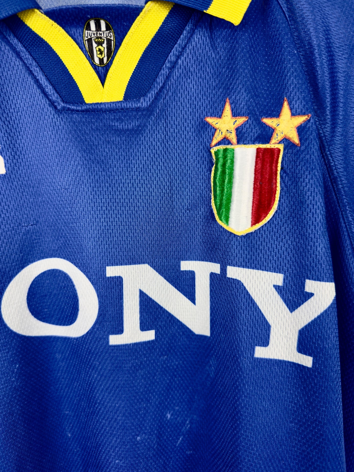 Juventus 1996-97 Away - Size M