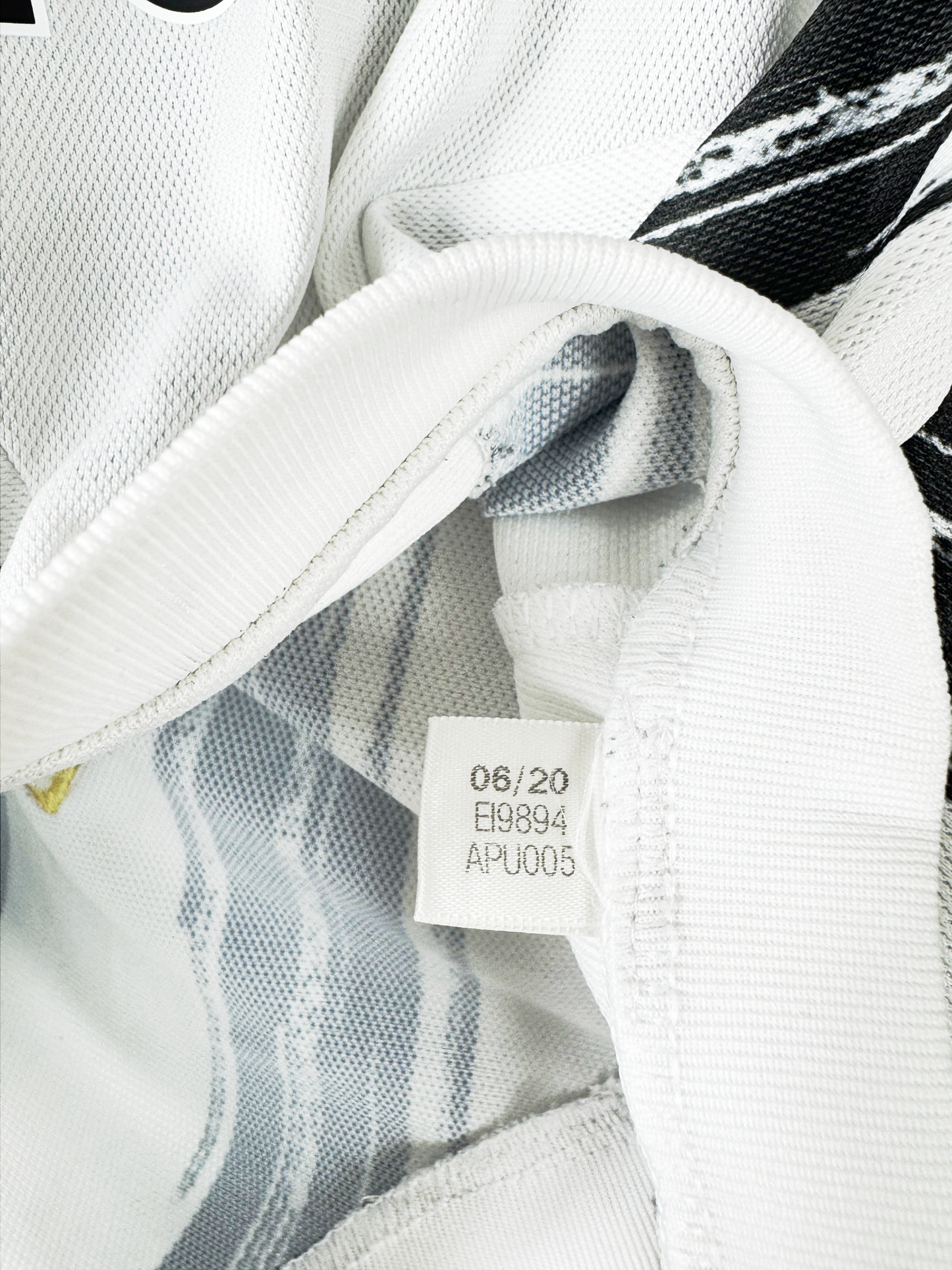 Juventus 2020-21 Home - Size S - Ronaldo 7