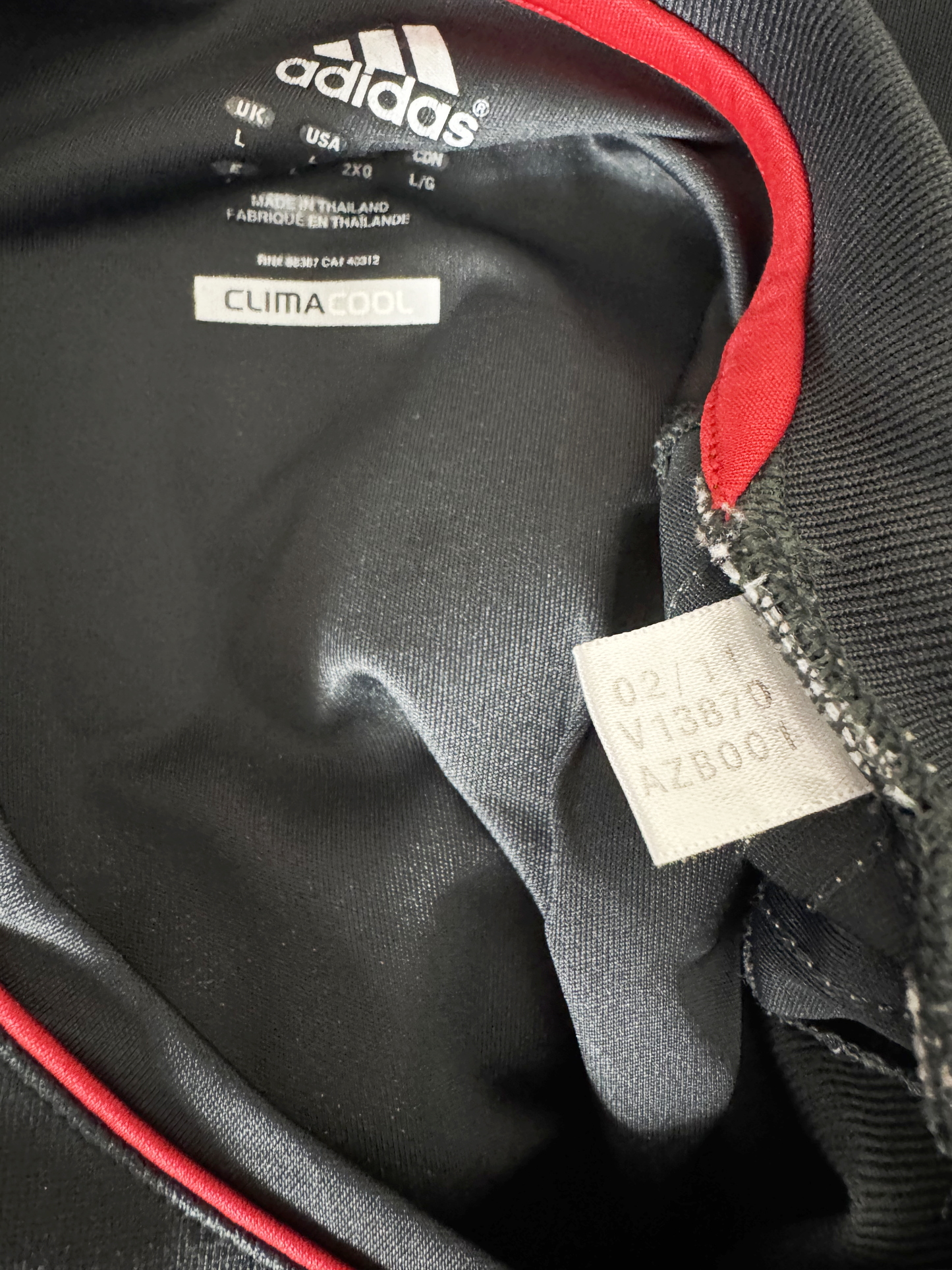 Liverpool 2011-12 Away - Size L - Suarez 7