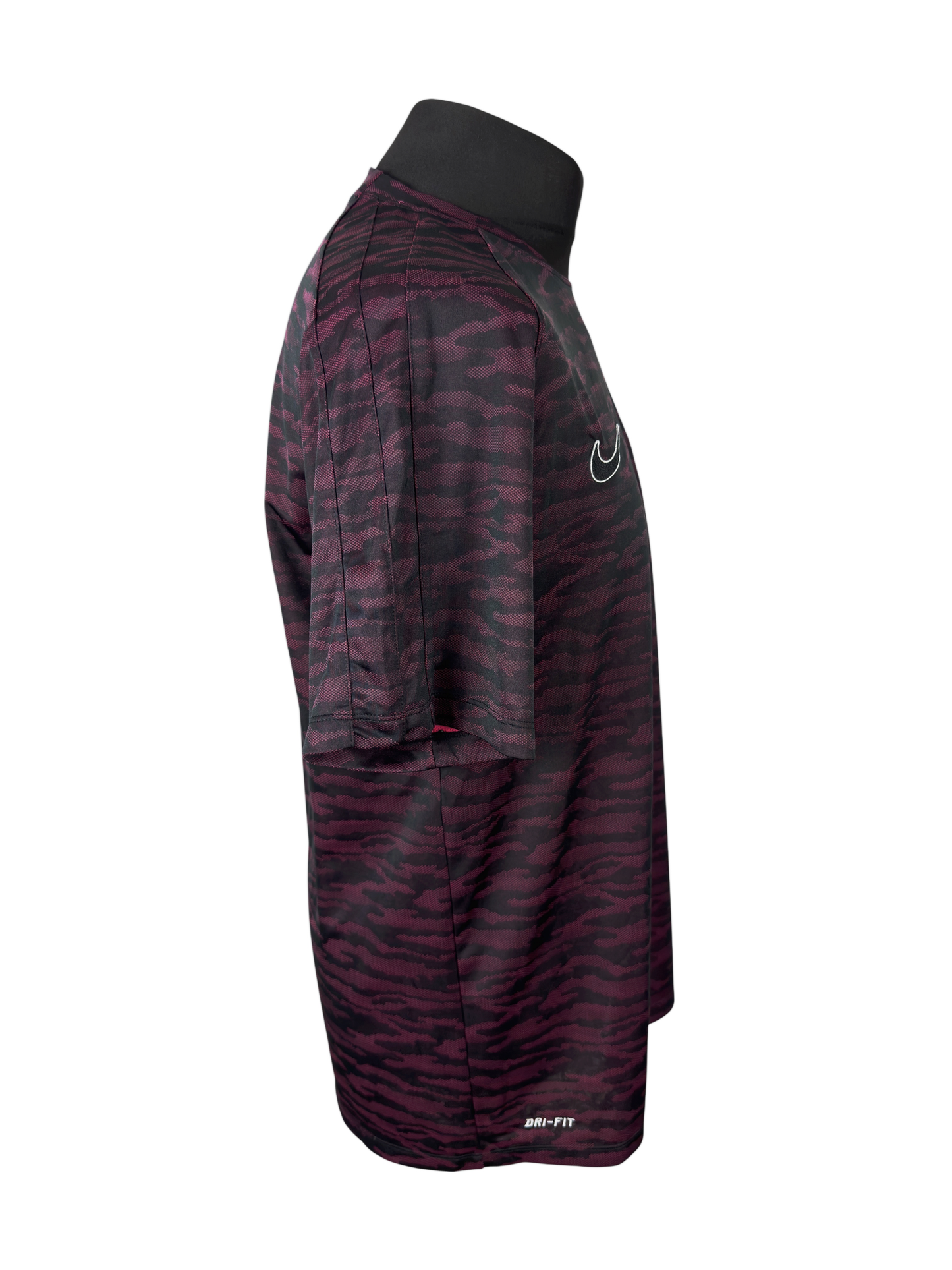 Paris Saint-Germain 2015 Training - Size XL (L Fit)