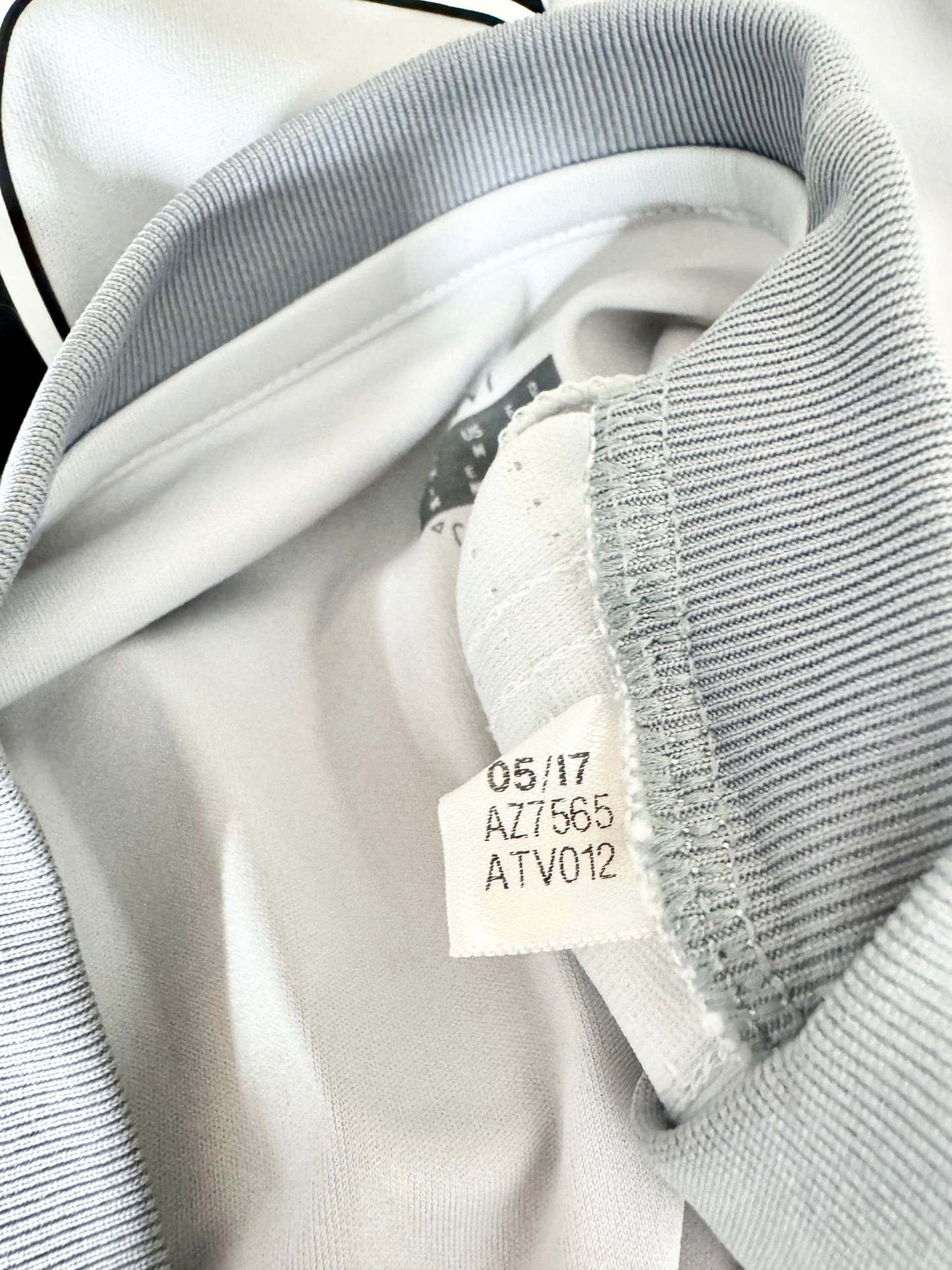 Manchester United 2017-18 Third - Size M - Bailly 3