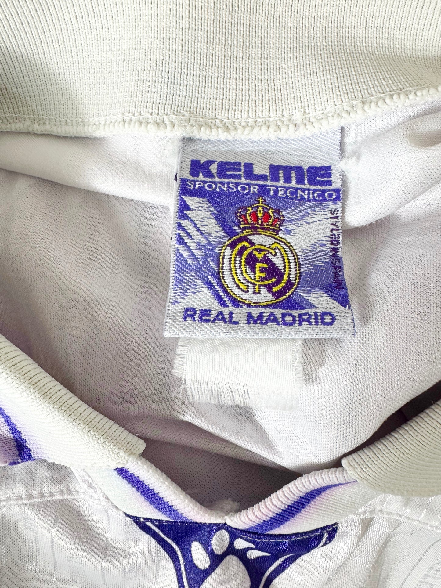 Real Madrid 1996-97 Home - Size XL - Laudrup 10