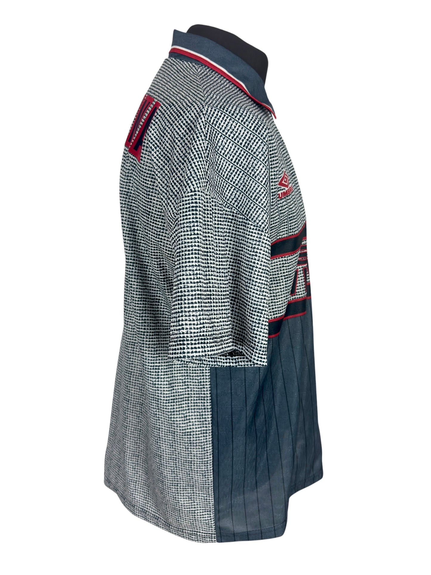 1995-96 Manchester United Away - Size L - Cantona 7