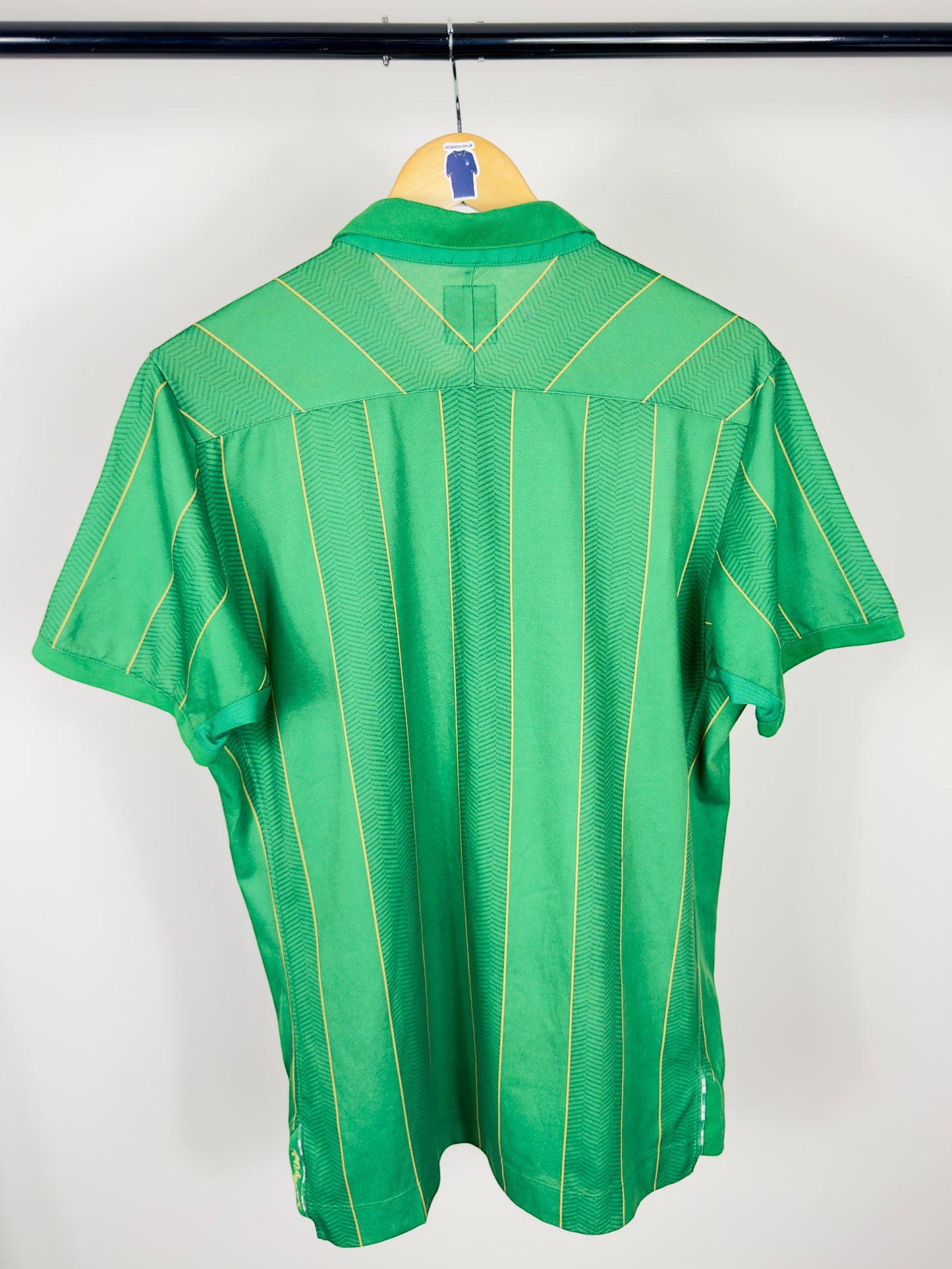 Republic of Ireland 2011 Home - Size M